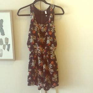 Navy Floral Racerback Romper Size M